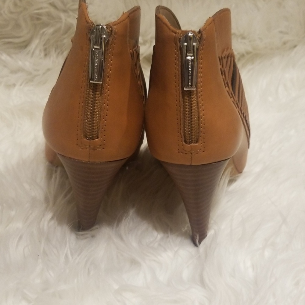 Vince Camuto brown leather caged sandle kip - Picture 5 of 5